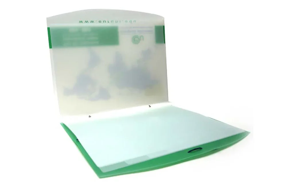 Polypropylene divider folder